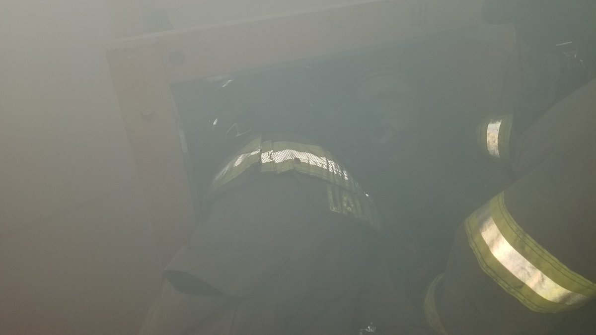 snolen3434's tweet photo. Great oppurtunity yesterday to spend day with Pampa B-Shift Hoover Fire, Borger Fire. Training RIT/Mayday. IF YOU CAN PREDICT IT U CAN PREVENT IT!!These guys busted thier ass on a Saturday and got better, U GUYS MAKE ME SO PROUD!!.@due_work #HRDWRK #TAKEAMINGETITDONE. https://t.co/sZ4ehhV8db