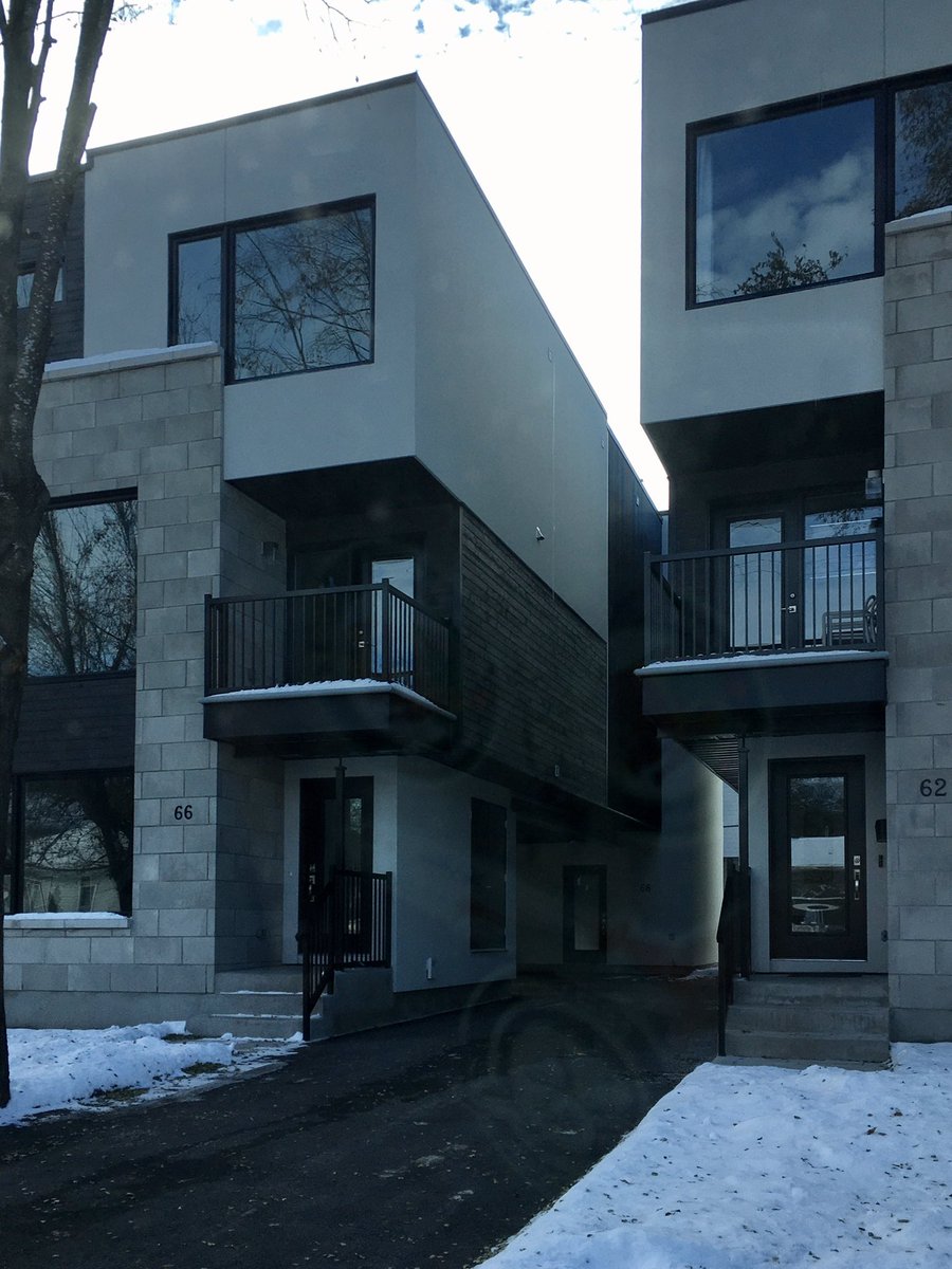 Guy_Theriault's tweet photo. A morning stroll in my neighbourhood shows how #infills are the new reality #Vanier. La valeur dβΓͺtre si proche du centre-ville amΓ¨ne plusieurs nouvelles constructions dans le quartier. 2/3 https://t.co/VTXOBAoh0H