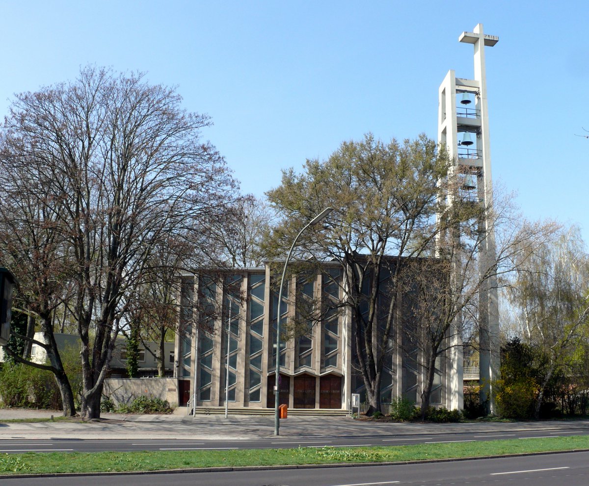urbipedia's tweet photo. Iglesia de San Ascario (1957) en la Interbau de Berlín https://t.co/RDf3m3YlPq #arquitectura #architecture https://t.co/O0ZLBqMb2q