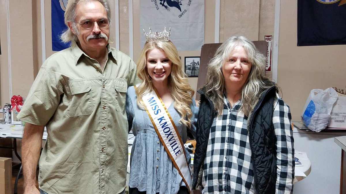THANK YOU Miss Knoxville, being apart of a very successful Community effort, the Paws Giving Benefit in  Morgan County, TN.
