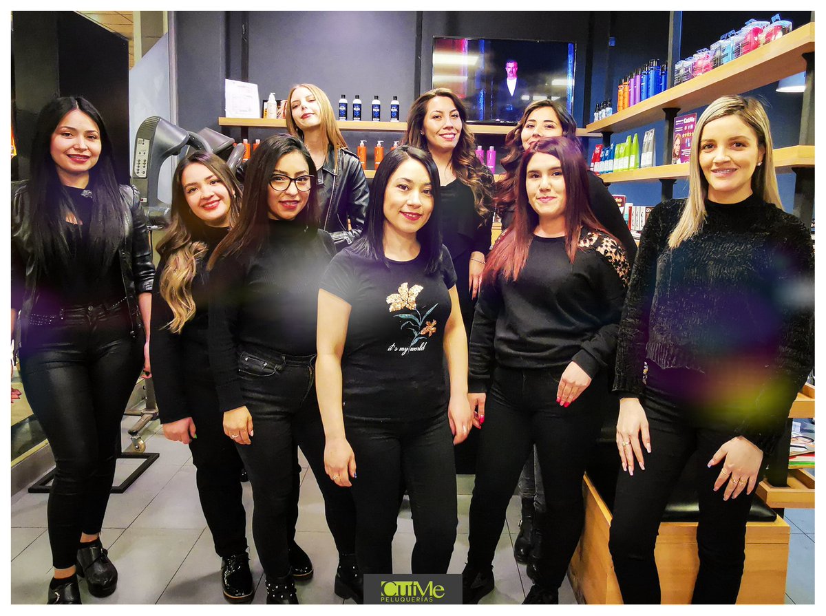 CutMePeluqueria's tweet image. Agenda abierta en #CutMe #MallPlazaVespucio

Visítanos y potencia tu Look con servicios de
✨ Peluquería
✨ Manicure
✨ Depilación

• Agenda una cita o solicita asesoría por inbox