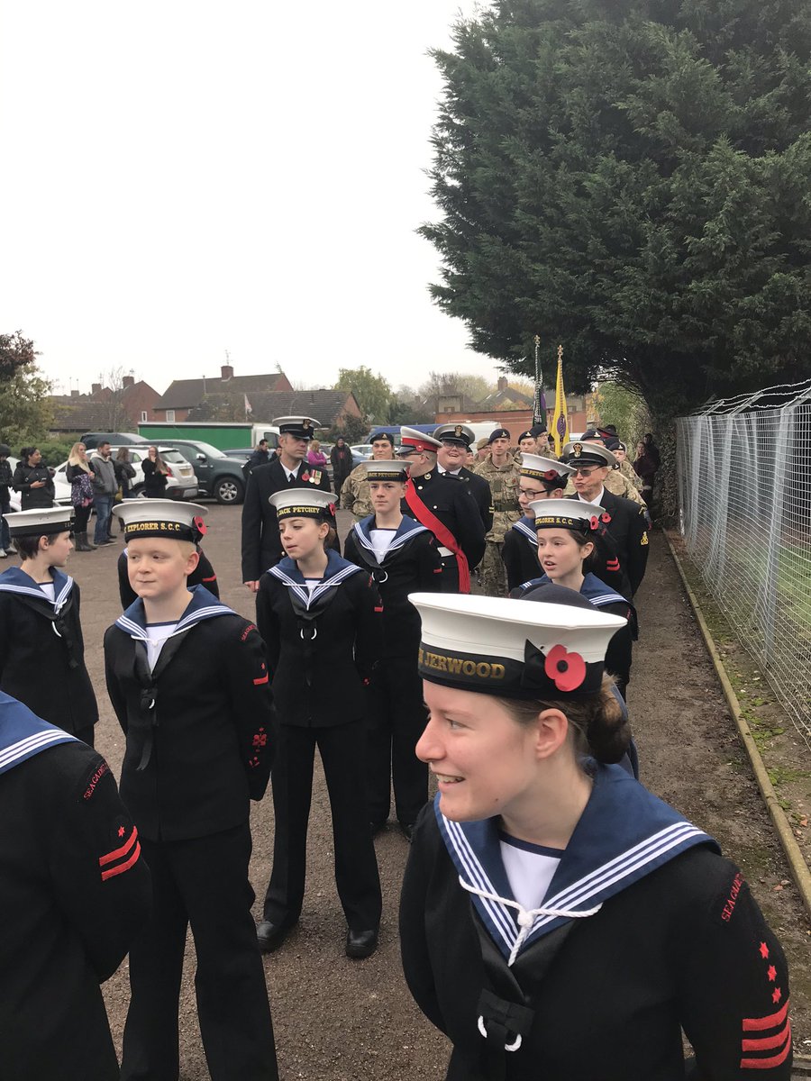 Well done to all those at the Bengeworth Remembrance Parade today, you all looked very smart!