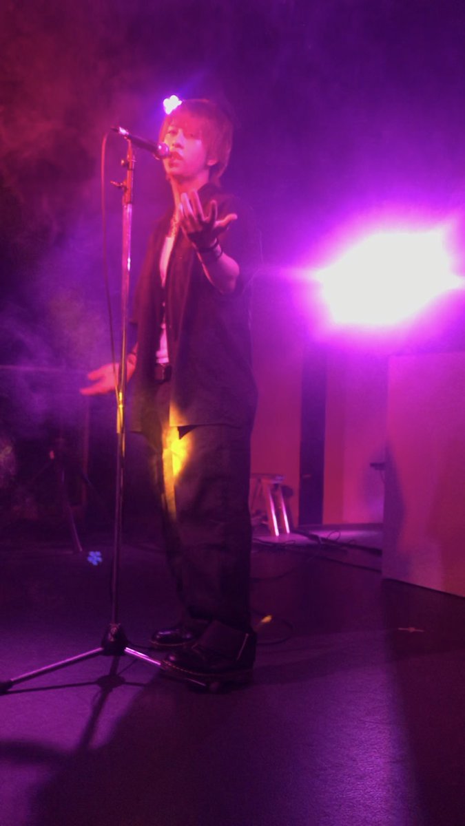 naogon7gon's tweet photo. 岐阜CLUB RAGZA
ALE OF BLAXTAライブ②
#ALEOFBLAXTA
#田中柊斗 https://t.co/8RZ7eeOzGu