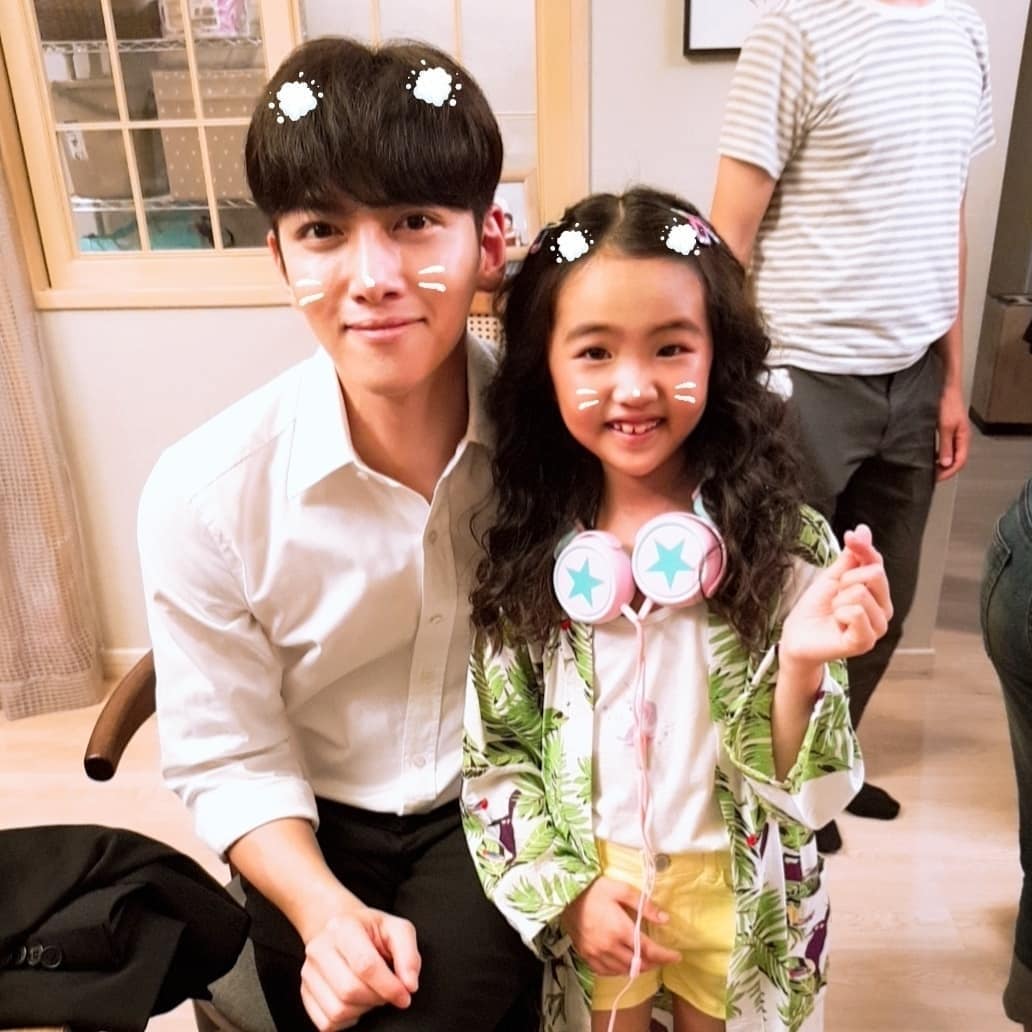 francejcw's tweet photo. [Eileenoharin Instagram] "#MeltingMeSoftly #Niece #MaSeoYoon #Oharin 
ㆍ
Tonton #MaDongChan  ♡ Niece  #MaSeoYoon "(17.11.19) https://t.co/FNomK69Bon