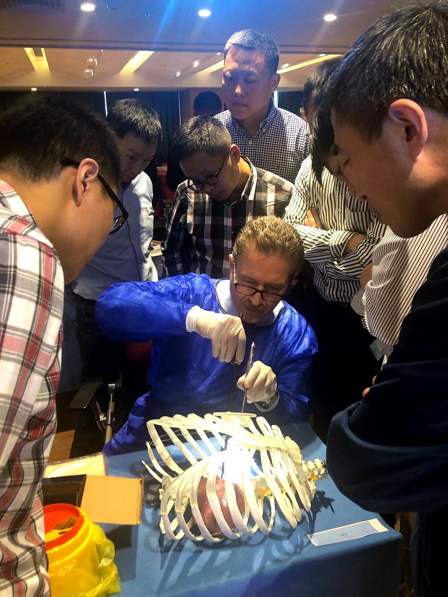 JosephLamelas's tweet image. Teaching my #MiamiMethod approach to minimally invasive #cardiacsurgery to other surgeons in Xiamen, China at the @ISMICS conference.  This approach yields greater results and can be performed safely on high risk patients. #academicmedicine