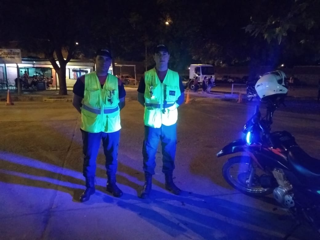 LH_GUM's tweet image. Personal de la Guardia Urbana y Defensa Civil colaboraron con la Seguridad en la vendimia de El Algarrobal.
 
#VendimiasDistritales
 #LasHerasTeQuieroFeliz❤️

La #GUM en #LasHeras está #HaciendoHistorias