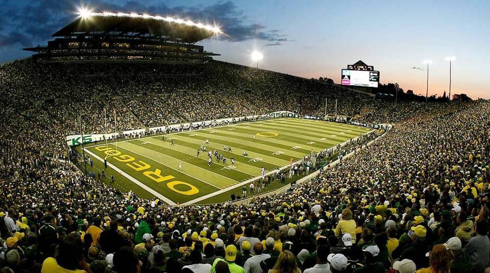 foggia_jake's tweet photo. I am truly blessed to say that I am committed to Oregon University. To further my academic and athletic career. #GoDucks @CoachBDub @GoDucks #RubioFamily @TheChrisRubio https://t.co/HZx3965rNx