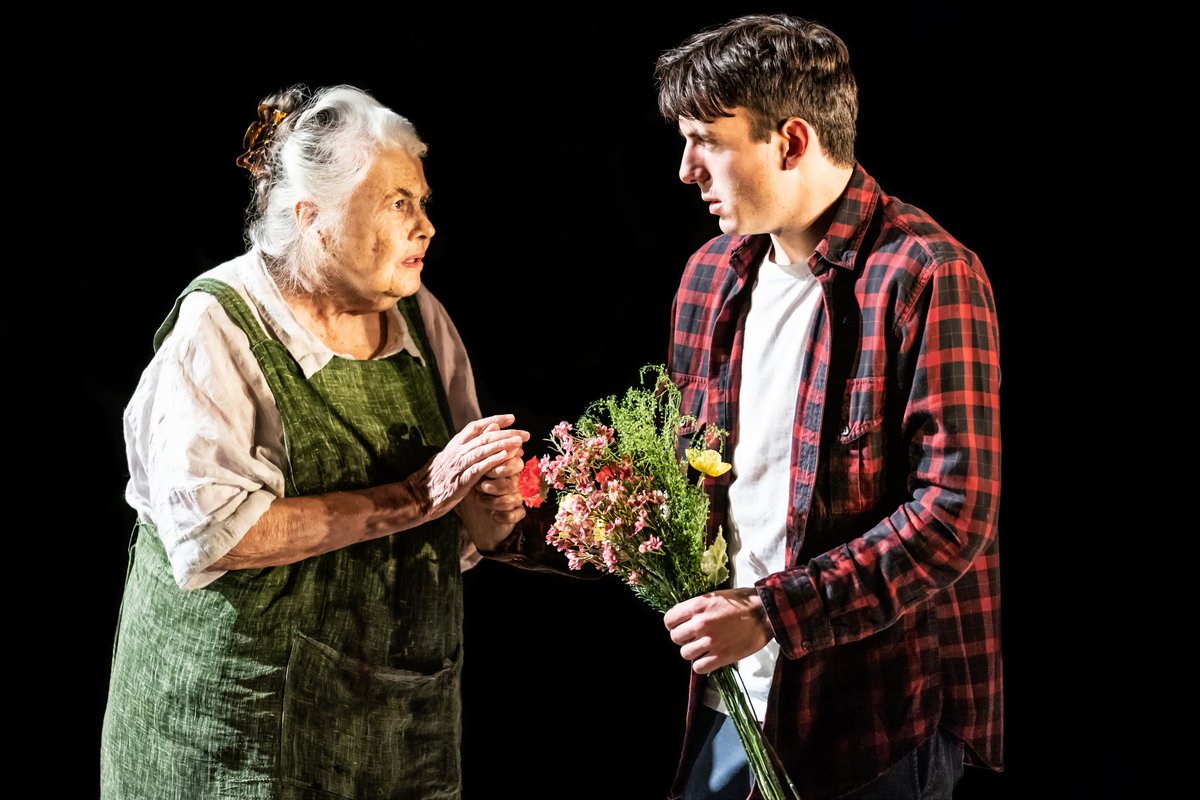 Sonia Friedman Productions (@sfp_london) on Twitter photo "Only Connect!"
Today is the official opening of #MatthewLopez's <a href="/inheritanceplay/">The Inheritance</a>, directed by #StephenDaldry, at the Ethel Barrymore. #Broadway, are you ready to love, laugh, feel and connect with the exquisite storytelling of this remarkable company? inheritanceplay.com "Only Connect!"
Today is the official opening of #MatthewLopez's <a href="/inheritanceplay/">The Inheritance</a>, directed by #StephenDaldry, at the Ethel Barrymore. #Broadway, are you ready to love, laugh, feel and connect with the exquisite storytelling of this remarkable company? inheritanceplay.com