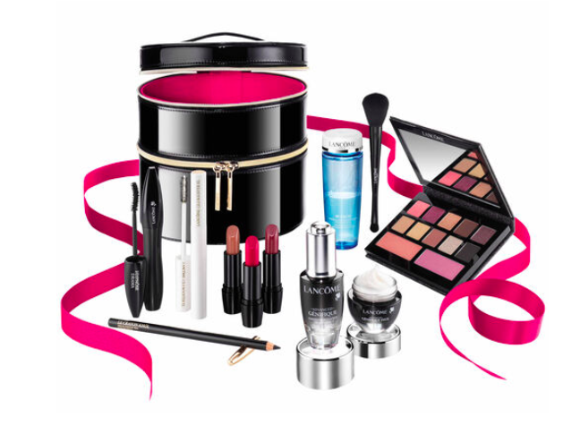 davelackie's tweet photo. I'm giving away this incredible Lancome Happiness is Here Glow Collection PWP set on https://t.co/QFBisEtyhP It's valued at $615! The colours are really good in this one - beautiful neutrals. blog giveaway https://t.co/TRyW8JTrcQ