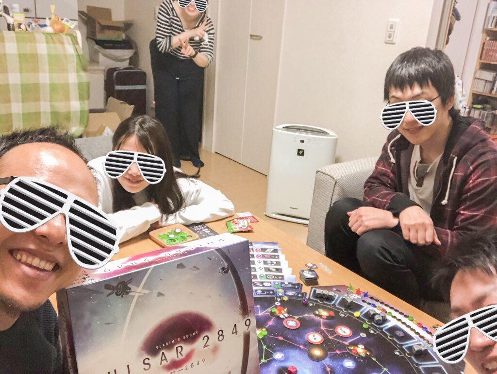 ドンナースタークシュピーレ (@DonnerstagSpiel) / Twitter