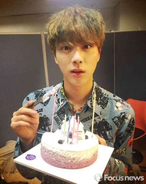  Cumpleaños de Jin! /
