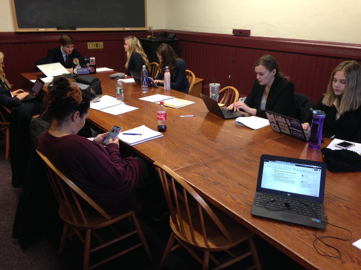 MSMockTrial's tweet photo. Mock Trial students up and working on their scrimmage case at Harvard this morning https://t.co/8EdjQPh1yX