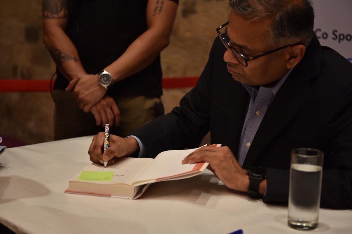 Fans flock to get their personally signed copies of #BridgitalNation. The line just keeps getting longer! #TataLitLive