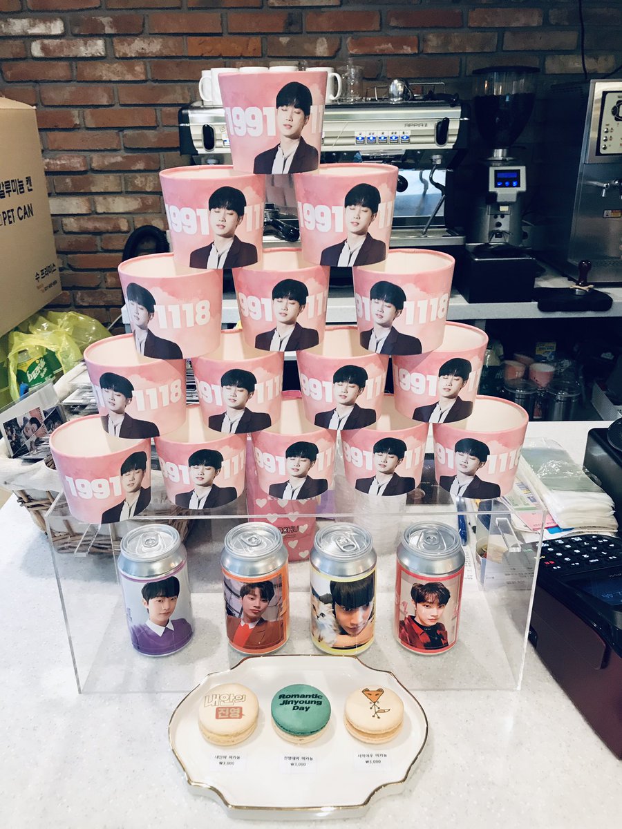 Lily_JCL's tweet photo. 20191118
HAPPY JINYOUNG DAY

#jinyoung #진영 #link8 #링크에잇
#진영데이
#HAPPYJINYOUNGDAY https://t.co/2IlI5U38D3