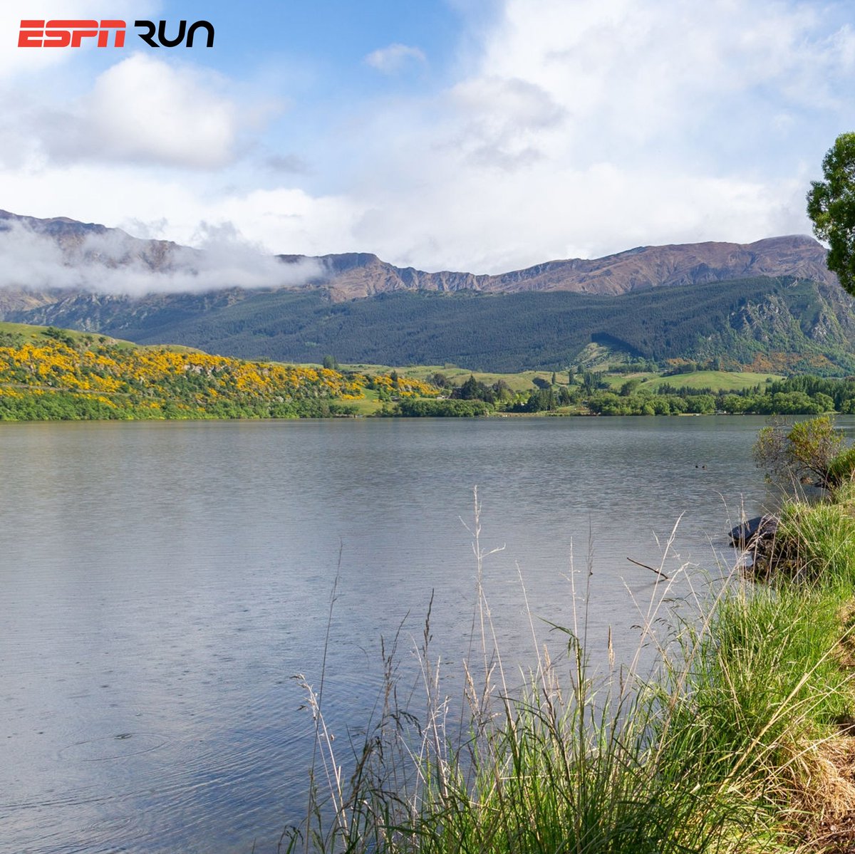 ESPNRun's tweet photo. #Carreras #ESPNRun ¡Una belleza natural! Este sábado se corrió el Maratón Internacional de Queenstown en Nueva Zelanda. ¿No es acaso un lugar hermoso? https://t.co/XZWIVmiJKC