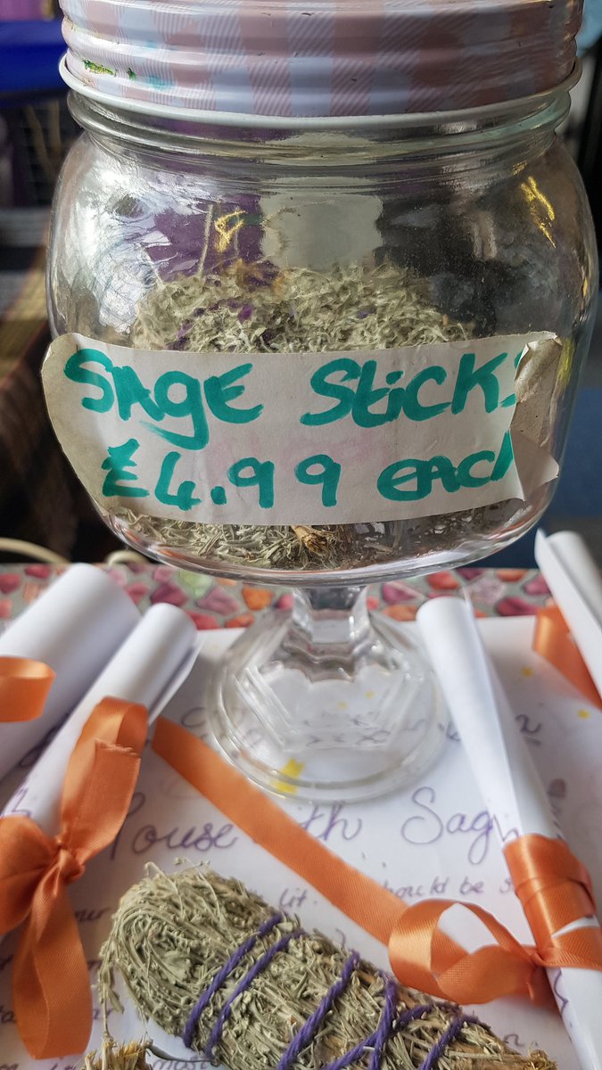 CentreWillow's tweet photo. @CentreWillow #sage #cleansing #yourspace #negative #energys https://t.co/EvvLdaxNsd