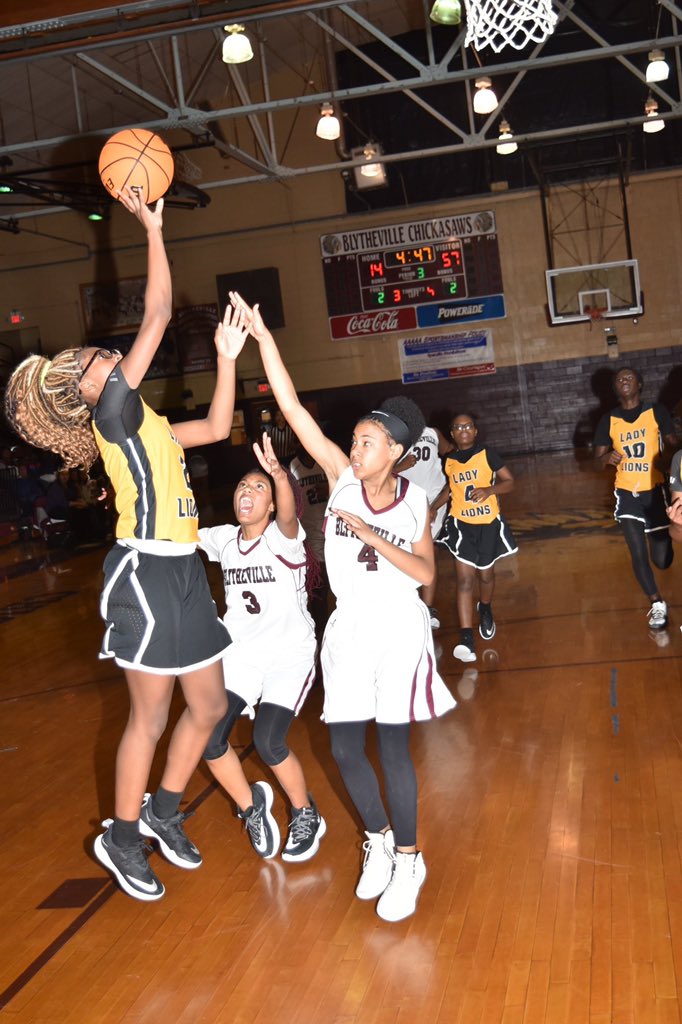 dabrowneyes23's tweet photo. #TheAP #Floater #LetsGetBuckets https://t.co/ocEVoeZ7QJ