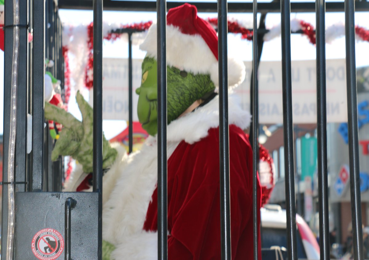 The #Ginch is ready for the <a href="/BarrhavenP/">Barrhaven Santa Parade</a> Barrhaven Santa Claus Parade today.  Look for our team of <a href="/NCACSYouth/">Crime Stoppers Youth</a> volunteers at 5:30pm and help cheer on #TheGrinch