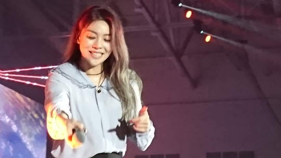 竹内 翔 Ailee 2 韓国歌手のaileeさん Ailee エイリー 歌手 韓国 韓国ファッション シンガー ポートレート ライブ Korea Singer Live Portrait Camera Xperia Xz Photo By Sho Take 19 11 18 T Co Saqwih0np2 竹内 翔 Ailee 2 韓国歌手のaileeさん Ailee エイリー 歌手 韓国 韓国ファッション シンガー ポートレート ライブ Korea Singer Live Portrait Camera Xperia Xz Photo By Sho Take 19 11 18 T Co Saqwih0np2