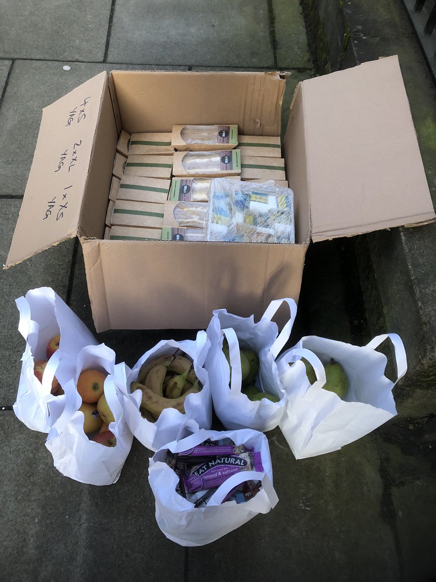 CYPCS's tweet photo. That’s the official end to an incredible weekend #YPHRG with surplus lunches dropped off at emergency accommodation for #YP. 🙏 to all the incredible young #HumanRightsDefenders and adult volunteers from orgs who spent the weekend with us helping us shape our work plan. #CRC30 https://t.co/6kJ6H0rvGz