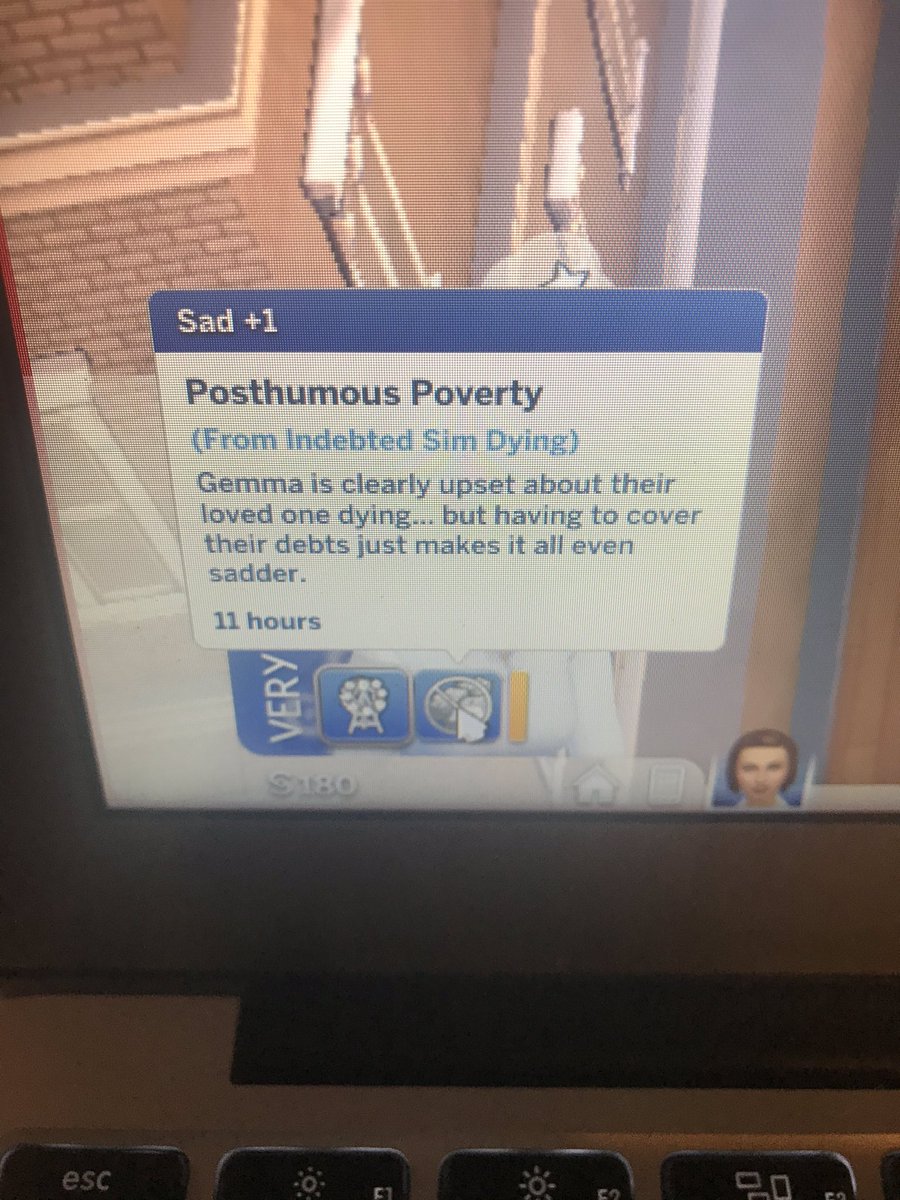 bosseblonde's tweet photo. If a sim dies while still owning for student loans, the loans will come out of the household funds. #TheSims4 #StudentLoans https://t.co/I7LPxSWQmT