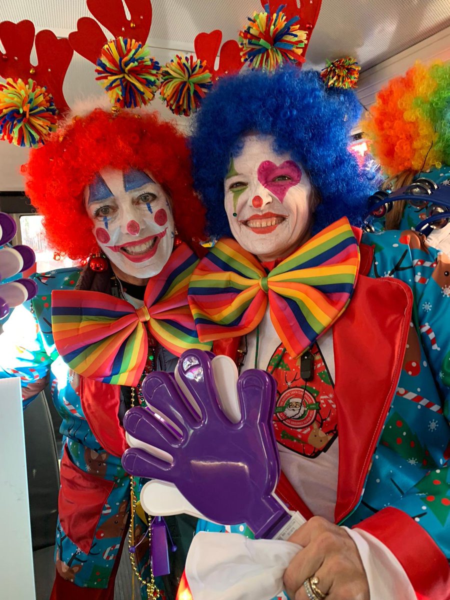 SCPCelebClowns's tweet photo. Here we go! #milesofsmiles #scpcelebclowns #tosantaparade #santaparadeto https://t.co/NOBWnTQJwV