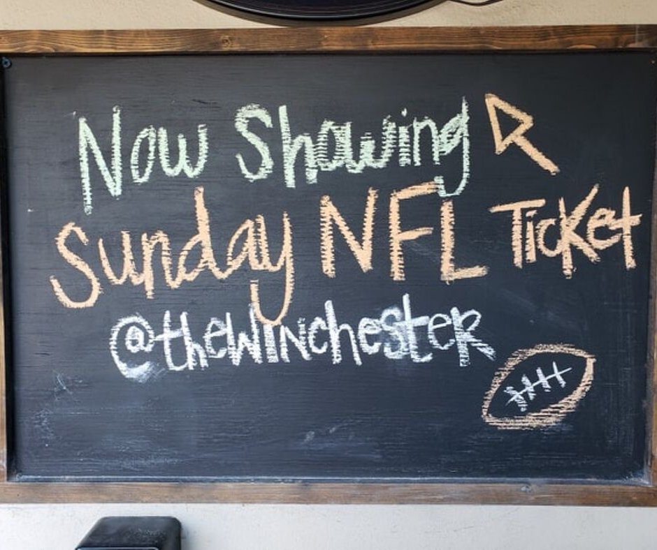 Catch all the Sunday #NFL action here! 🏈Stop in, enjoy our #brunch menu until 3pm, and stick around for awesome #drink specials and delicious #food!