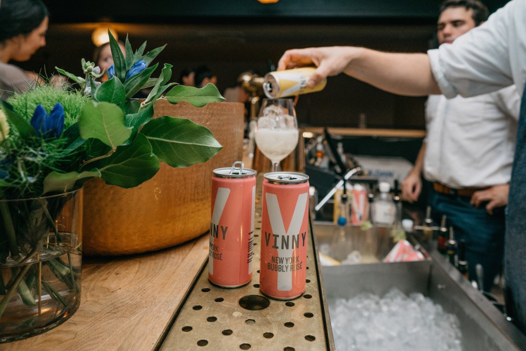 WineWiseGuys's tweet photo. Why the Sommelier at One of the World’s Best Bars Launched His Own Canned Wine
#sommelier #cannedwine #rose #VINNY
https://t.co/kmNafaWKhy https://t.co/FCTBCIZaie