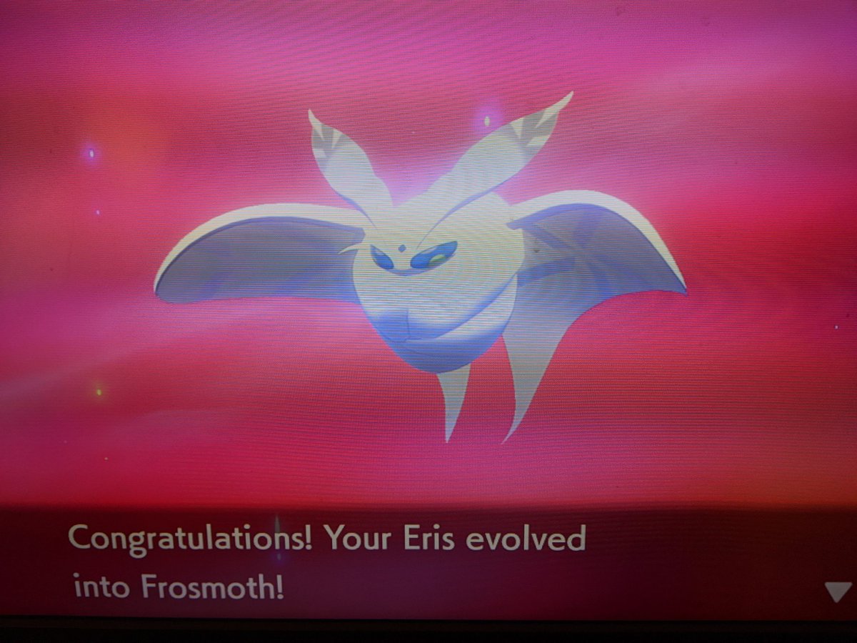 EntityofJustice's tweet photo. Had to grind friendship for literal hours AND cheat the clock, but I FINALLY got Frosmoth.
Now I can actually play the game...
Only one more Pokemon until my #SwoShi team is 6 members strong! https://t.co/fm2BG1dzyr