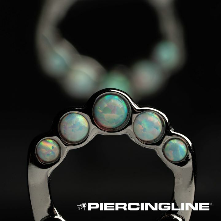 PIERCINGLINE's tweet image. Opal-Clicker!! 

👉 ift.tt/33WzCNp
°
👉 piercingline.com
°
😊 Folgt uns auch auf Instagram ✌️
°
°
°
#piercingline #piercing #piercings #piercingstudio #berlin #pierced #piercedgirls #inspiration #clicker #septum #clickerjewelry #clickerpiercing #septumpiercing…