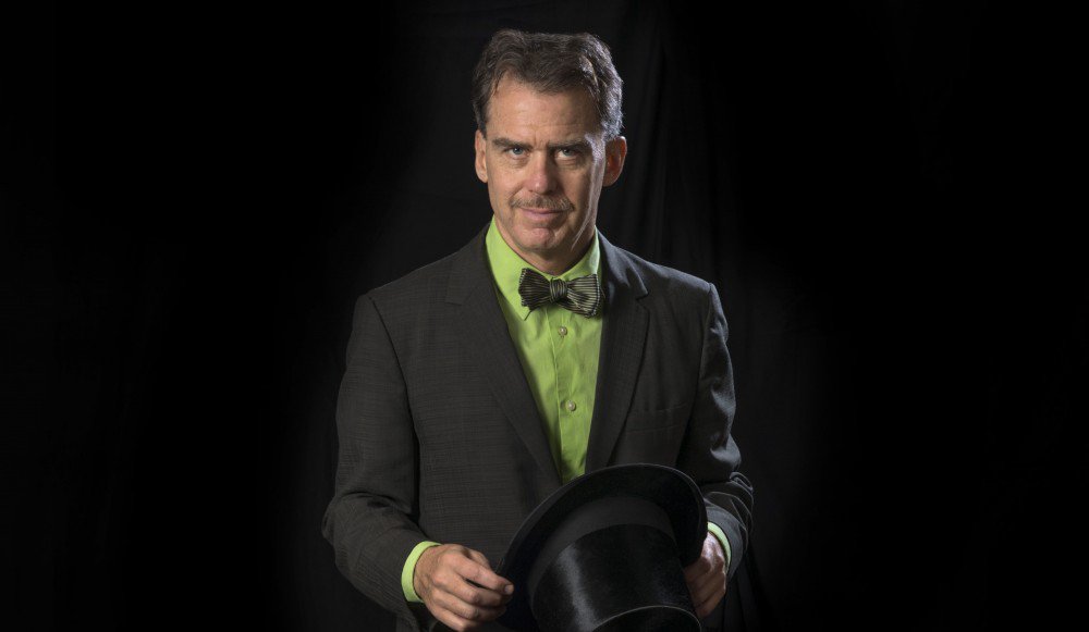 mastersonmagic's tweet photo. What to do with out of town Thanksgiving guests? Come to see Magic at The Acorn a decade long tradition.  “Prestidigitation for the Harry Potter generation" The Chicago Tribune. @acorntheater #mastersonmagic → https://t.co/IZ1AMOeH9z https://t.co/tjLARDt5iA