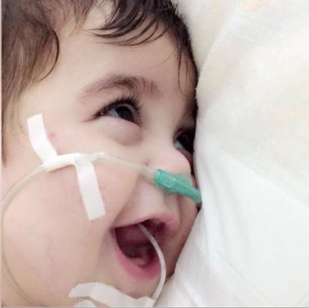 #روزا_تناشد_الملك_وولي_العهد
يارب اشفيها ورجع لها بصرها
#روتانا_خليجية