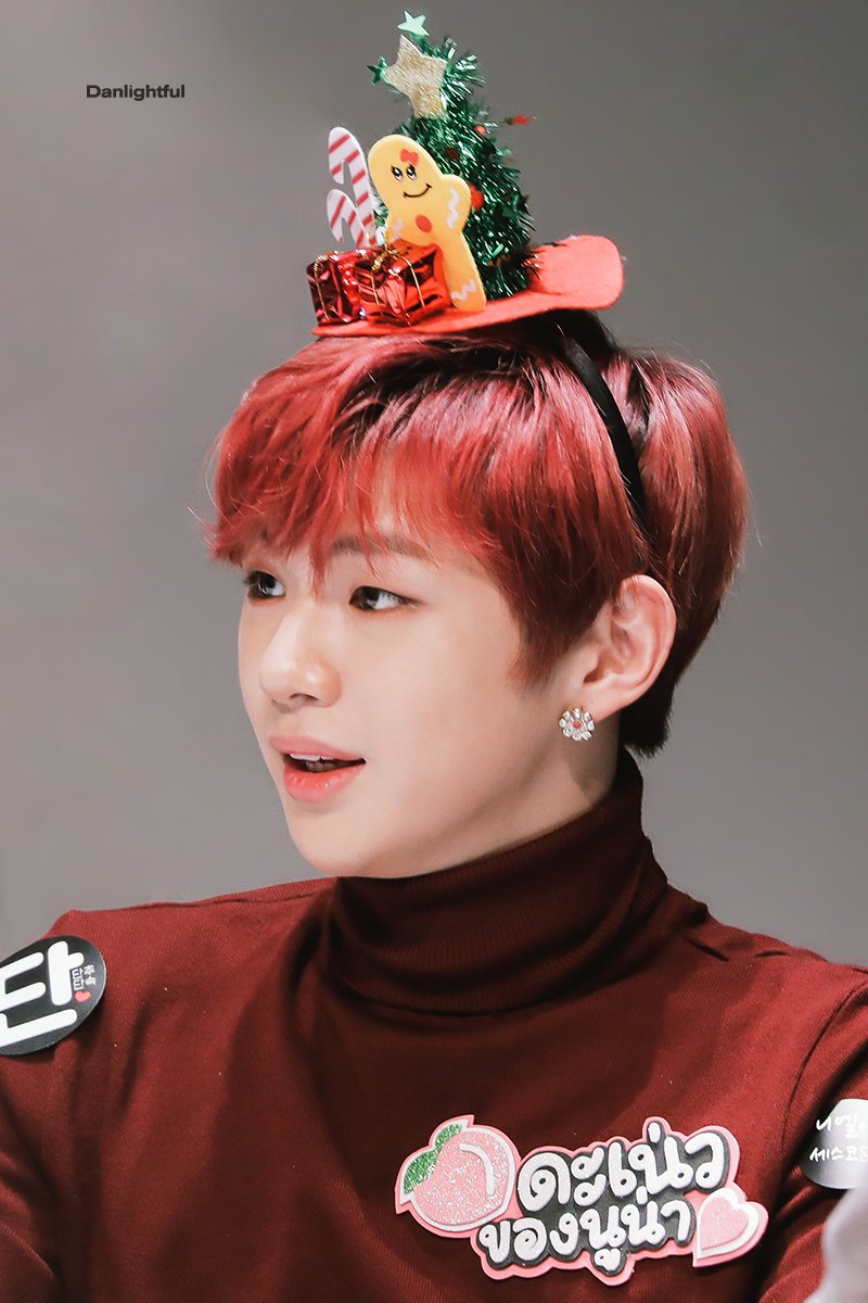 danlightful's tweet photo. 181125 상암 스탠포드 팬사인회 🍎
#강다니엘 #KangDaniel https://t.co/PO7bg0HIkx
