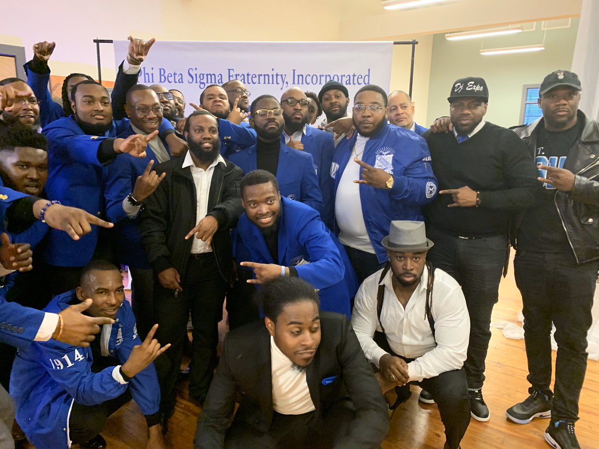 imOdd_'s tweet image. They freed the ACE. I’m a Sigma man now 🤘🏾⚪️🔵 #FALL19 #PHIBETASIGMA