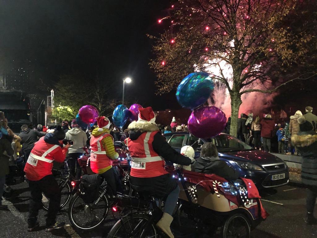 A real pleasure to participate in the Perth Christmas Parade 2019 with residents from <a href="/BieldScotland/">Bield</a> Quayside Court.

<a href="/CWAPerth/">Cycling Without Age Perth Scotland</a> volunteers helping elderly Perth residents be part of *their* community. 

🎄🎉🎅🏻🎁😊
#Christmas2019