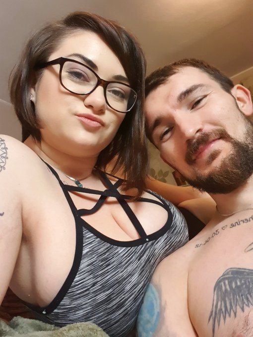 Guys we're live on CB RIGHT F*CKING NOW! Cum & play with us!

#chaturbate #camgirl #camguy #blowyourmind


