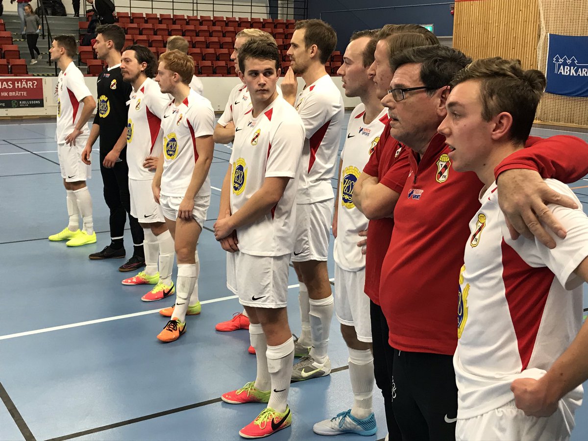 TFKHerr's tweet photo. Årets vinnare i Rasta Cup!!!
🥇👌🏻⚪️🔴⚽️🥇 https://t.co/jWULnrkXvN