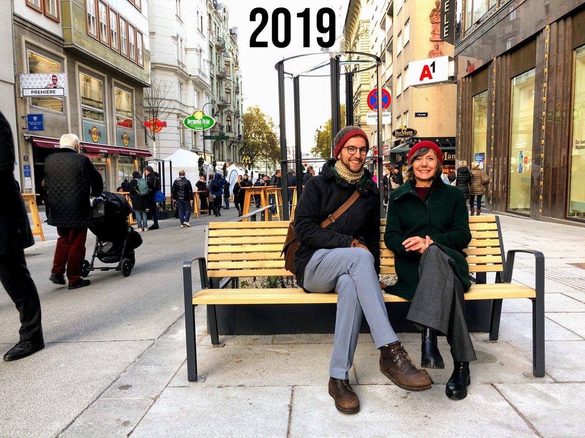 LiorSteinberg's tweet photo. Sitting in traffic or sitting on a bench? What a transformation of Rotenturmstraße, Vienna!
Pics by Deputy Mayor @BirgitHebein https://t.co/lJJnKilYKO