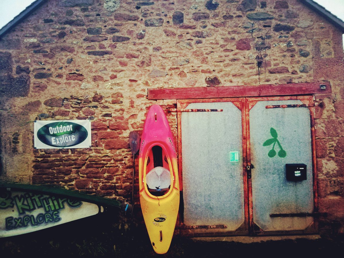 KayakPunk's tweet photo. Fun afternoon with @DrunkAlpinists white water kayaking on the River Ericht, my favourite place in Scotland, only a few steps away from the @o_explore base.
Loved it.
#whitewater #RiverEricht #Perthshire #OnlyInScotland #snowroads #Blairgowrie #oexplore #kayakpunk https://t.co/LBB0wfbt9R