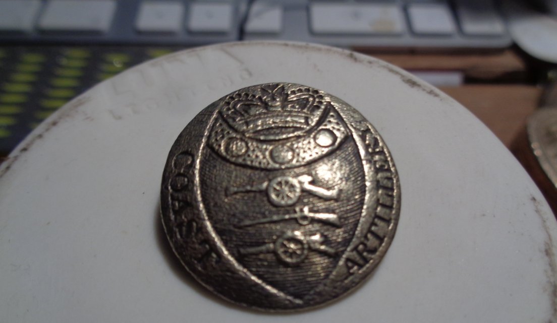 Anika On Twitter S Adresser A La National Button Society Sinon Il Existe Des Associations De Collectionneurs De Boutons Et Des Livres Qui Repertorient Les Boutons Militaires Extrait Biblio Livre Boutons De