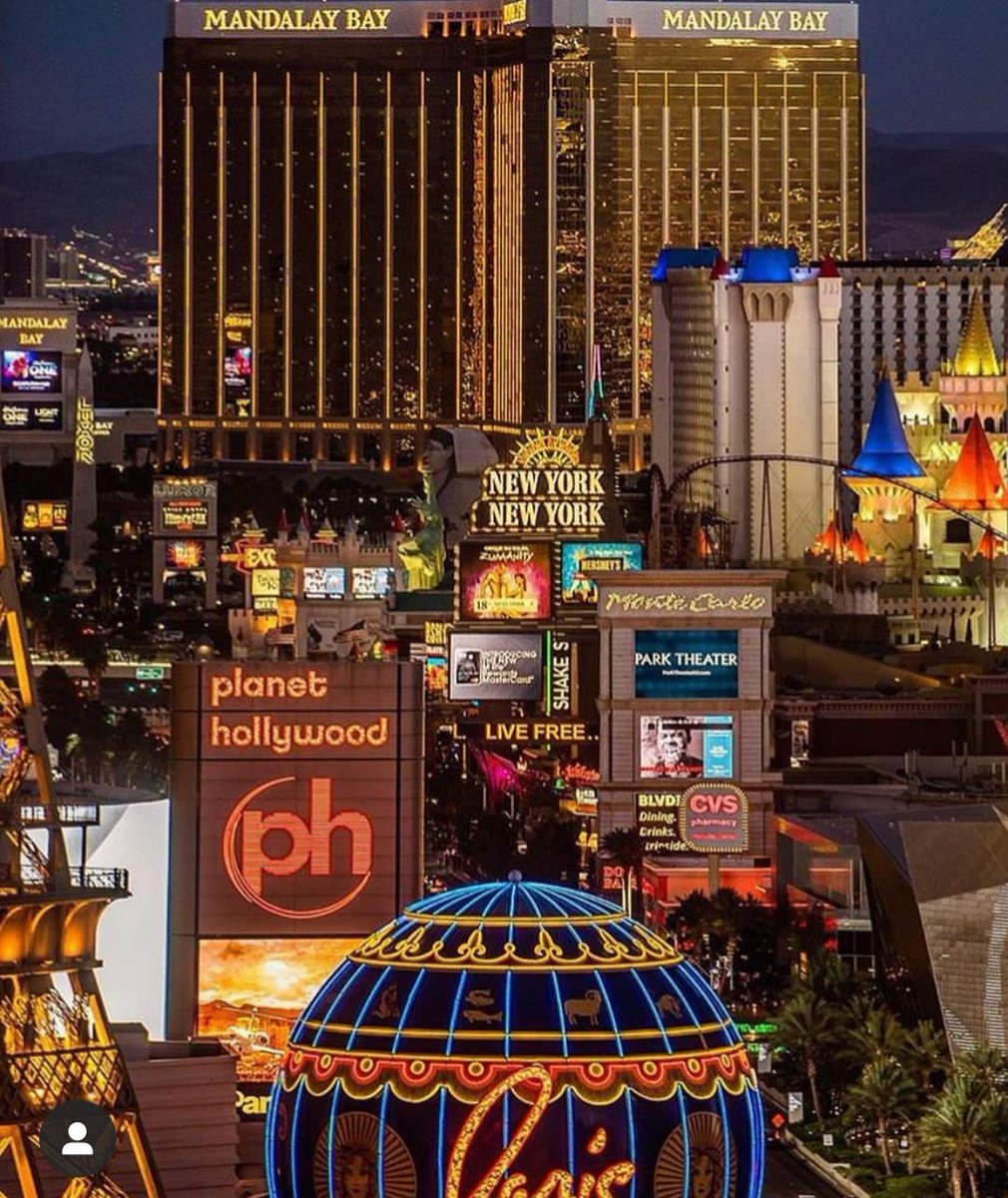 TotalVegasVIP's tweet image. We love our city.
.
#lasvegasstrip #party #partying #besties #guys #girls #goodtimes #happy #TotalVegasVIP #neon #hotel #lasvegas #fun #nightlife  #selfie #amazing #vegas #life #beauty #love #style #crazy #social #travel #me #hotels  #uk #neon #australia #everythingyouneed
