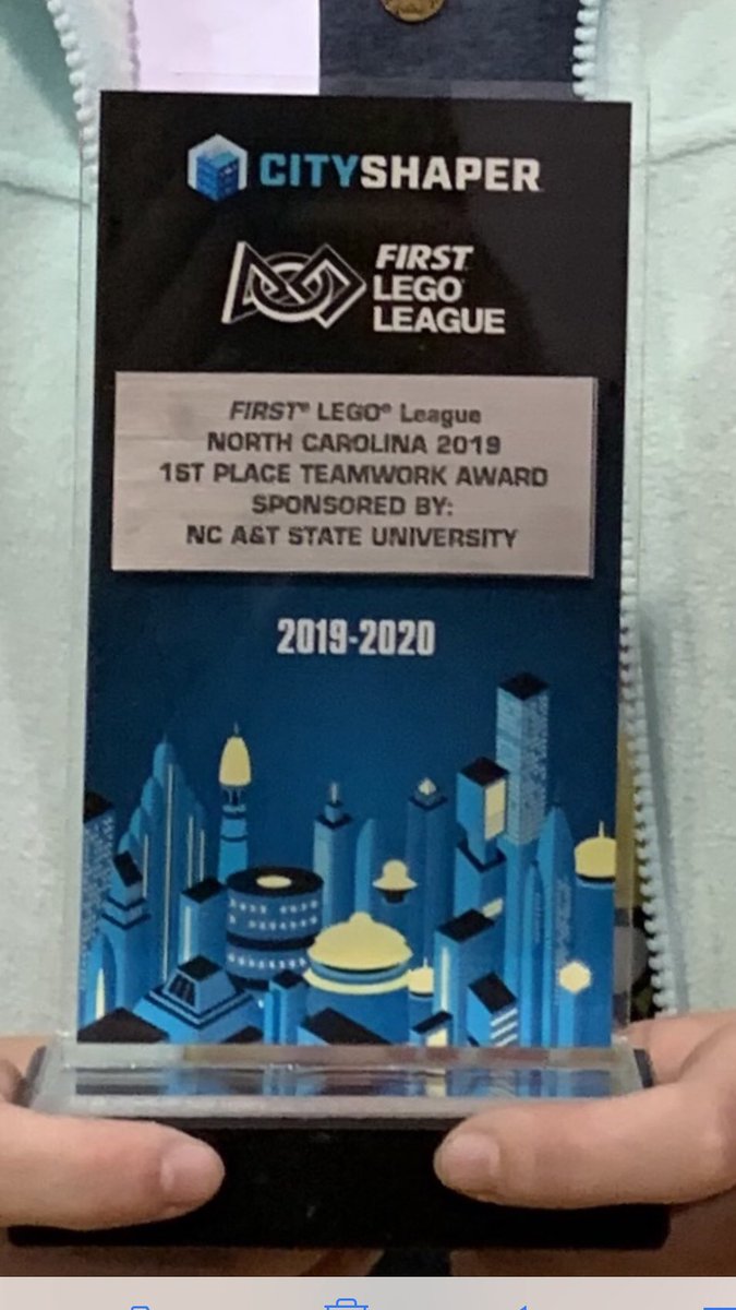 kirbyy548's tweet photo. While it is wonderful to win an award for robot design and scoring, or for a great project; I think that our 7th grade FLL team’s 1st Place Teamwork Award is most outstanding. These students overcame their differences to reach a common goal; something that we can all learn from. https://t.co/pYWf9KUnpz