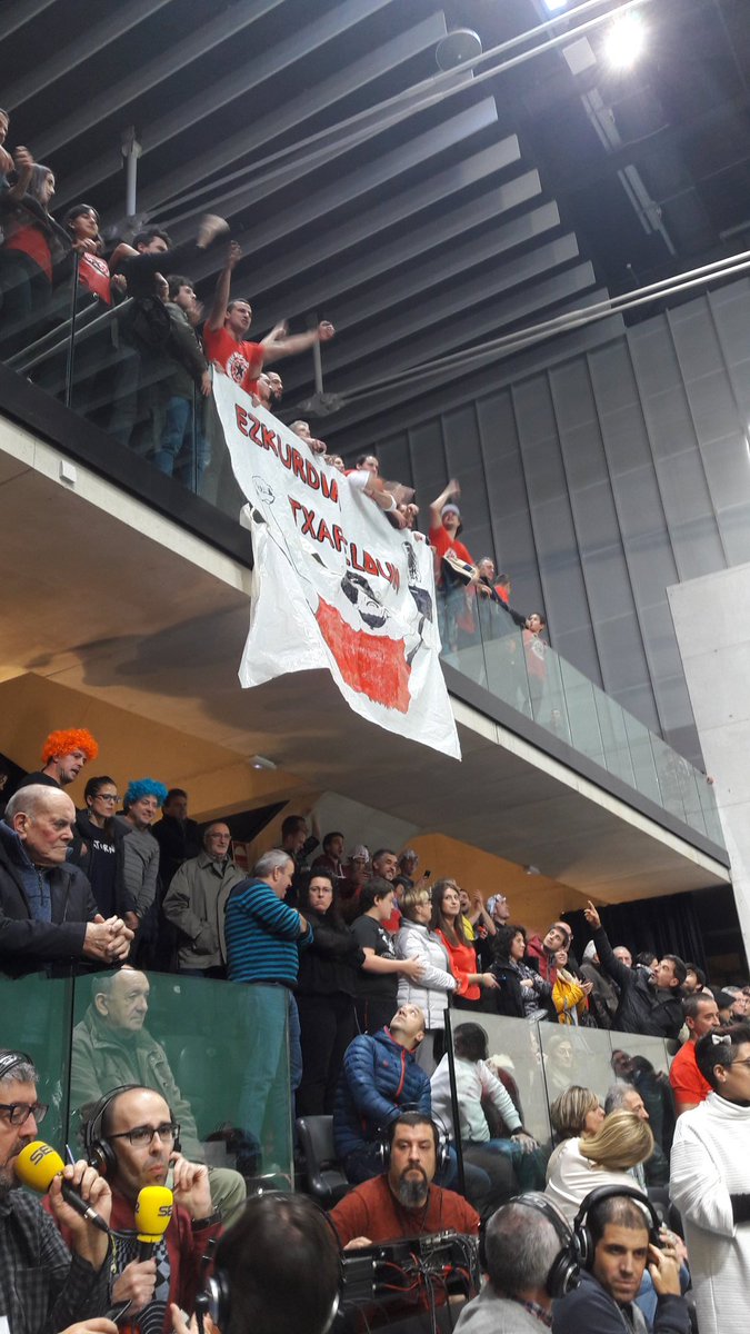 Eta Ezkurdiaren zaleak poz-pozik!!