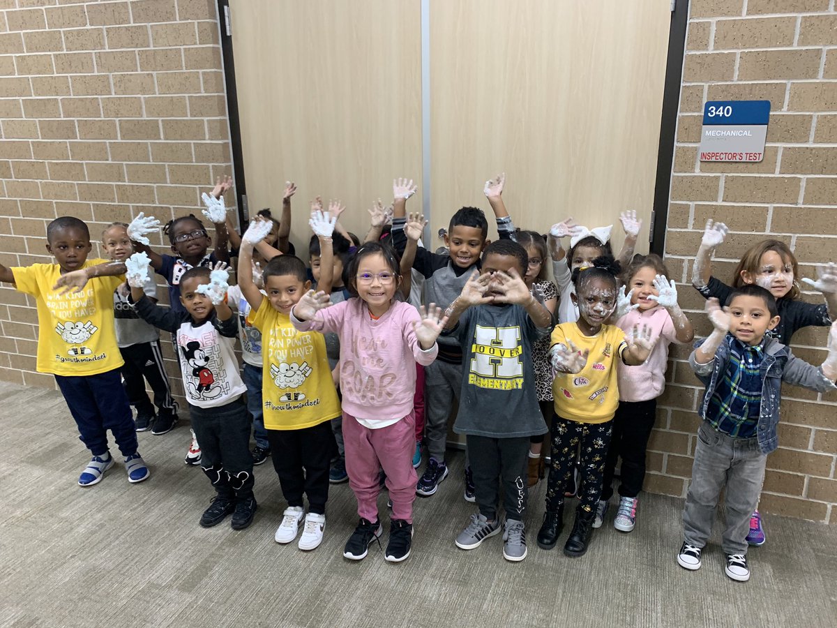 KJonesHoover's tweet photo. Fun Friday activity! @CyFairISD @HooverCFISD @CFISD_HR #BeAHooverHero #CFISDspirit #HooverPK #horrayforPK https://t.co/SwiqPVljnB