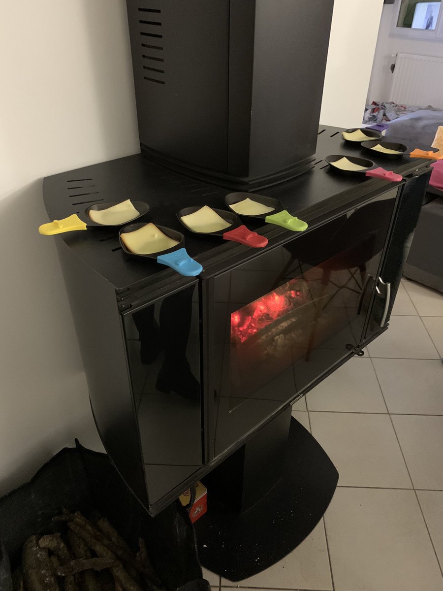 Hofstadter tweet media