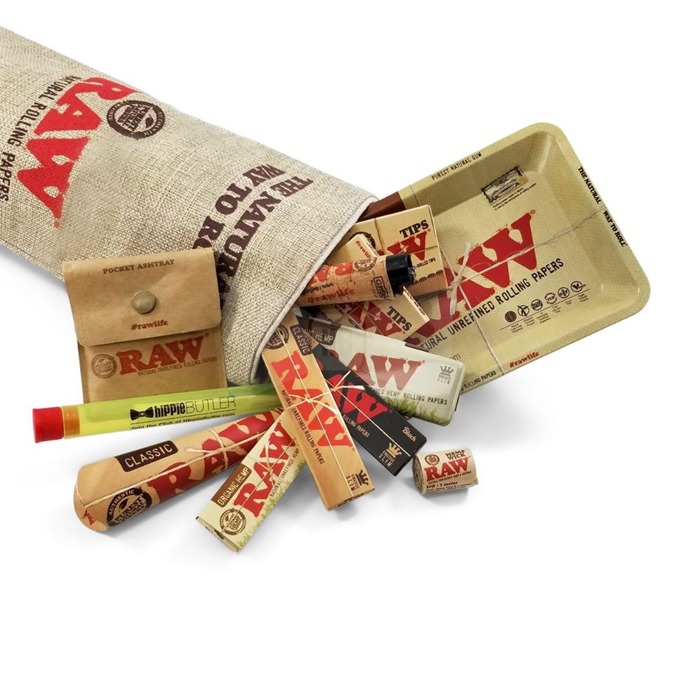 VapeAndBeyond's tweet photo. WIN ME !!
Any online orders from now until the end of the month will be entered for a chance to win a RAW stocking filled with RAW products .

https://t.co/m7wXmEivXj https://t.co/PMtjX2oAOB