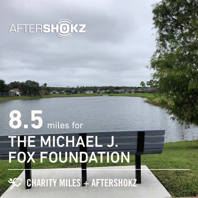 Pints4PDOrlando's tweet photo. Get outta my face you bench! 🤣 🏃♀️
🏃
🦊
#charitymiles #everymilematters @charitymiles #goteamfox #sundayrunday #longrun #runorlando #run407 #rundisneytraining #run #runner #running #fitness https://t.co/xTG8ajdOo0
