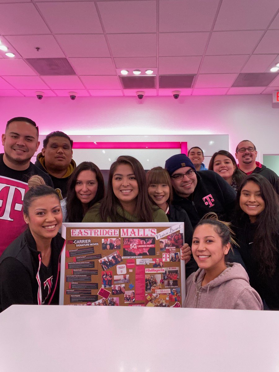 Me_Apree's tweet photo. Joining this wonderful team during our 5G Launch Party🔥Super ecstatic and can't wait to finish Q4💪🏽. #UncarrierRocks #5G #WESTisBEST #BAMily #NewNewSanJose #BEASTridge @AdrianVanHooser @omarlinares_ @Steph_Gonzee @BarriosAdam87 @JRSalvador15 https://t.co/iKrEBTgDqx