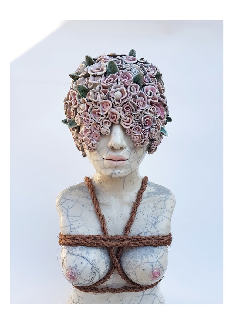 Il est beau, il est (bientôt) là ! Mini Polysème #5 est enfin disponible en pré-vente. Collectif, il présente le travail de 16 artistes. Lien dans notre bio ! ✨