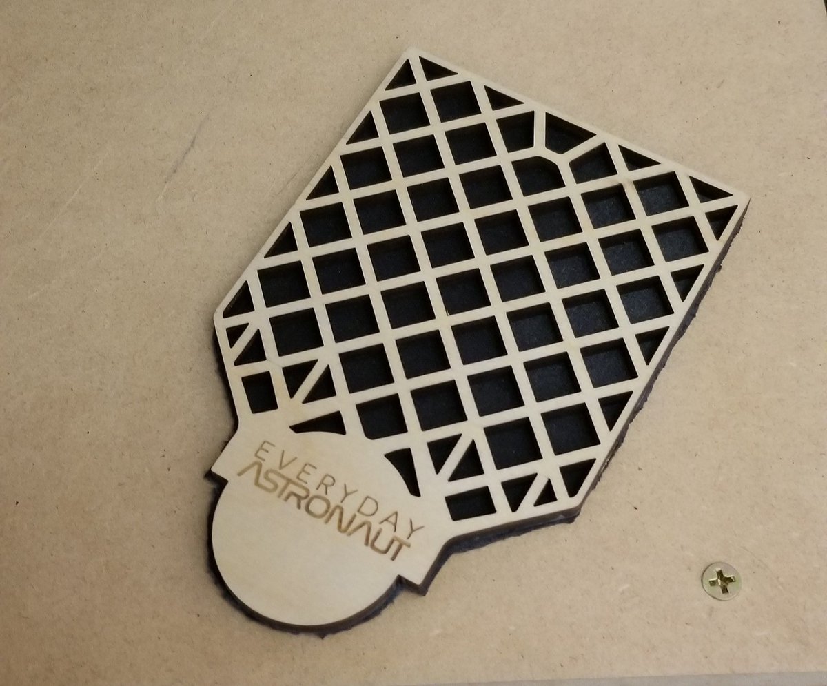 AMRSoftware's tweet image. With an old mouse pad, a pair of scissors, and some super glue, a "Grid Fin Not-A-Coaster" by @Erdayastronaut becomes a "Grid Fin Is-A-Coaster." 😉🍻🚀
#SpaceX #Space